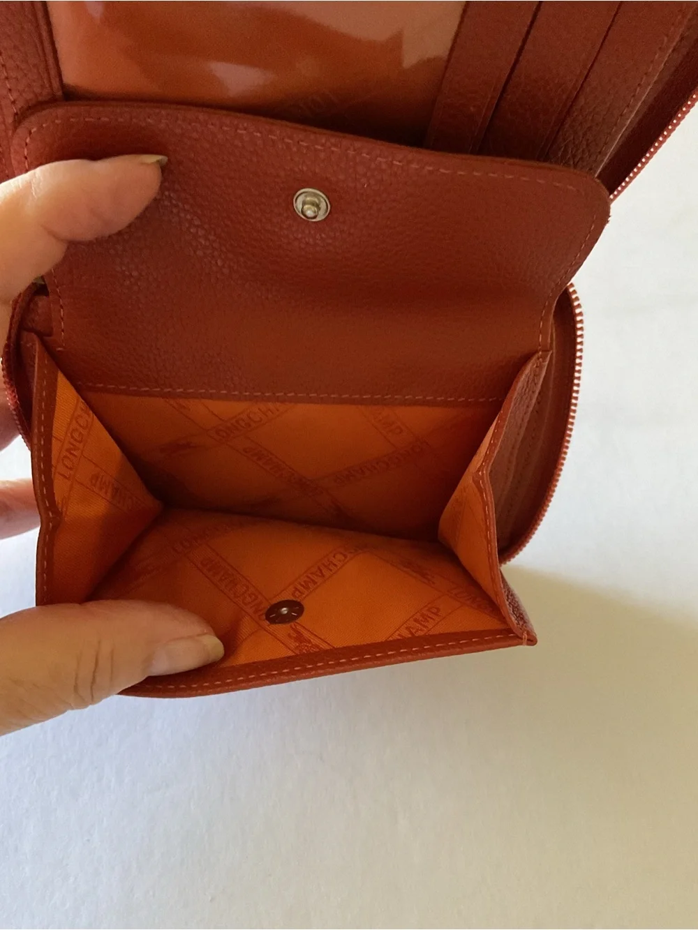 LONGCHAMP PEBBLED LEATHER BIFOLD ZIP AROUND WALLET WITH ID WINDOW AMBER NWOT